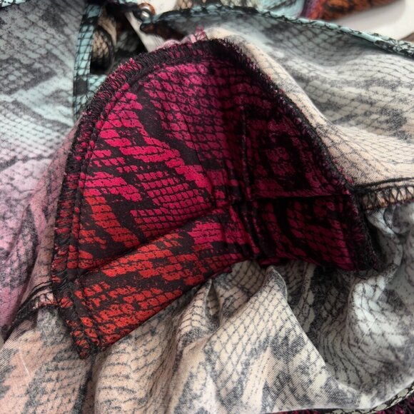 AFRM Women's Snake Ombre Cut-Out Back Smocked Waist Long Sleeves S/P NWT - Picture 9 of 15